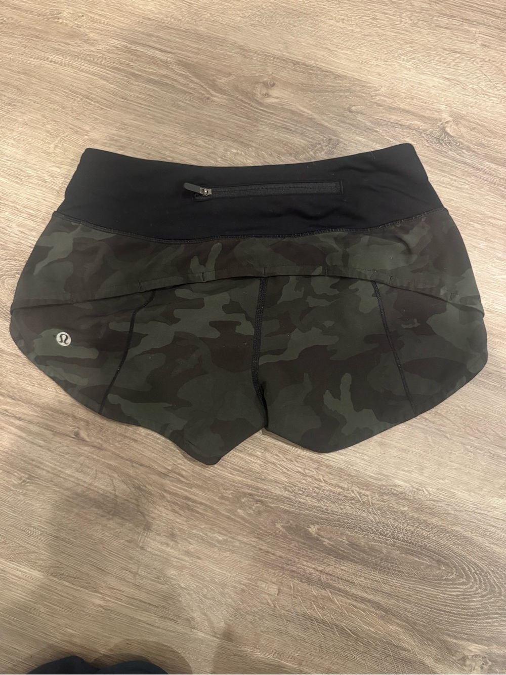 Lululemon Women's Camo colored Speed Up Shorts. Size 2.